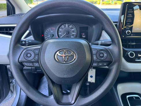 Used 2022 Toyota Corolla L FWD image 28
