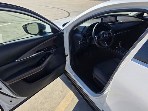 Certified 2025 MAZDA CX-30 2.5 Turbo w/ Premium Plus Pkg image 37
