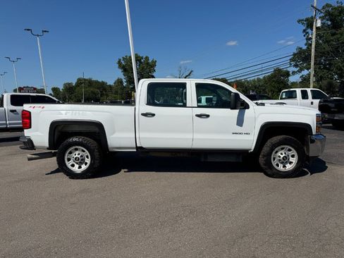 Used 2015 Chevrolet Silverado 3500 W/T w/ Snow Plow Prep Package AWD/4WD image 6