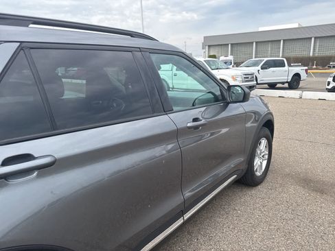Used 2025 Ford Explorer Active image 8