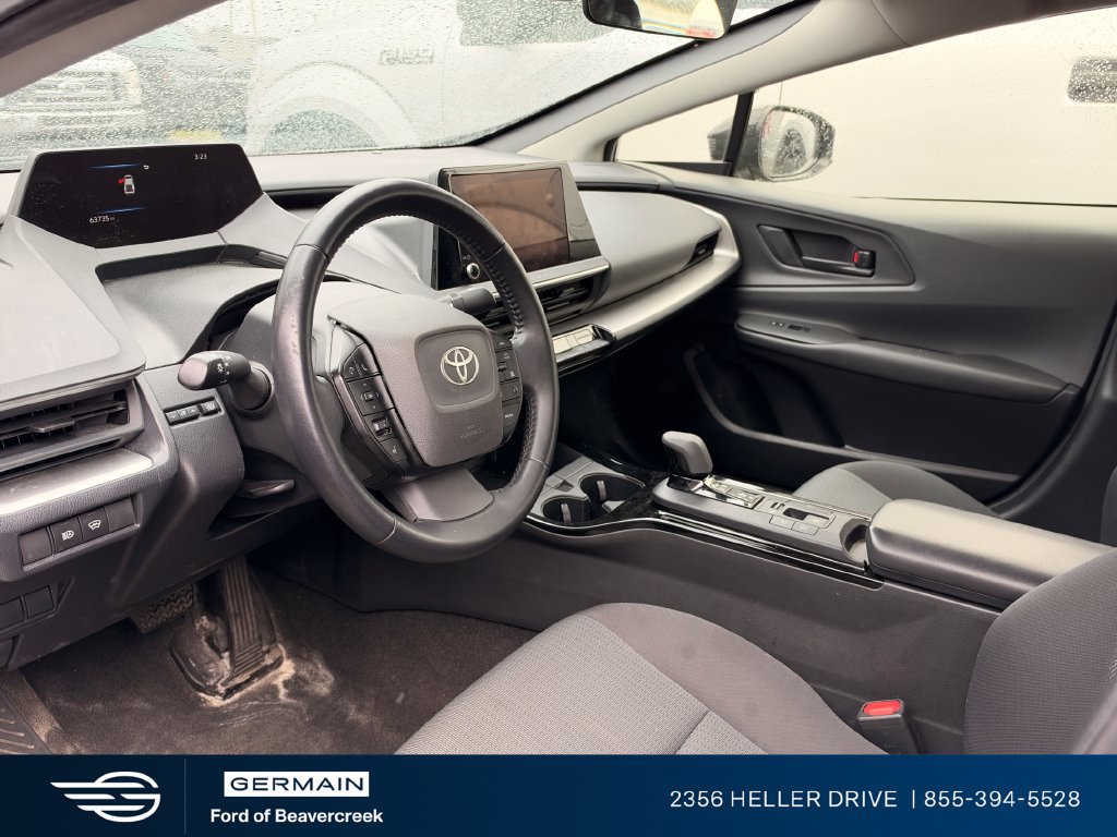Used 2024 Toyota Prius LE FWD image 5