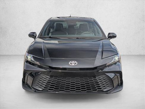 Used 2025 Toyota Camry LE FWD image 2