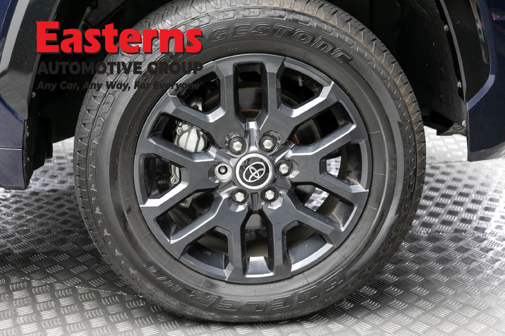 Used 2023 Toyota Tundra Platinum AWD/4WD image 36