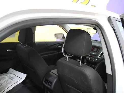 Used 2021 Chevrolet Equinox LT FWD image 10