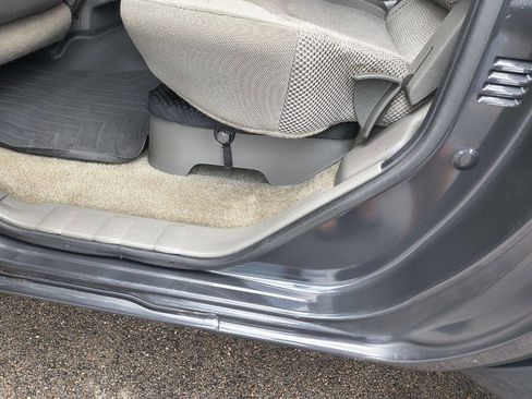 Used 2012 Nissan Frontier SV w/ SV Premium Utility Pkg image 23