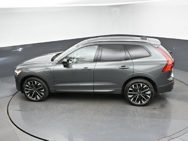 Used 2026 Volvo XC60 T8 Ultra w/ Protection Package Premier AWD/4WD image 49