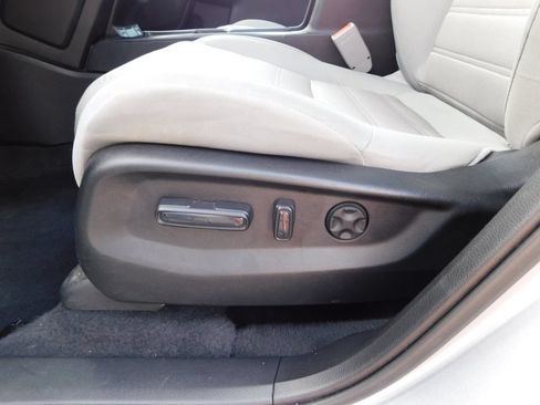 Used 2022 Honda CR-V EX image 14