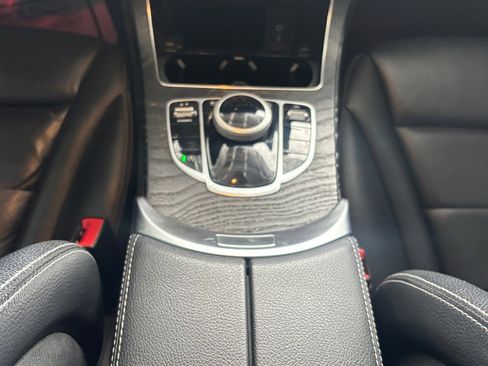 Used 2019 Mercedes-Benz C 300 Sedan image 5