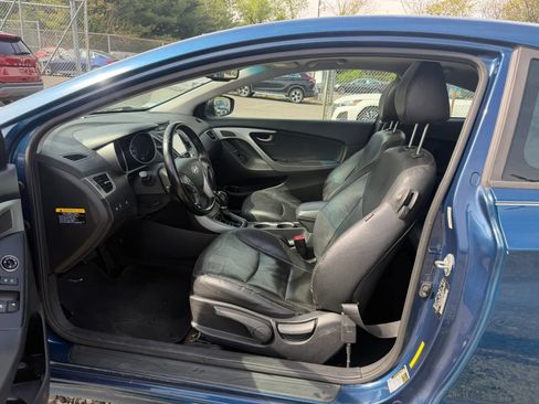 Used 2014 Hyundai Elantra w/ Option Group 2 FWD image 27