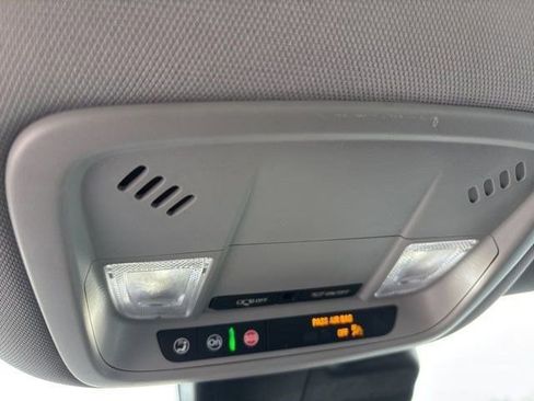 Used 2024 Chevrolet Malibu LT image 29