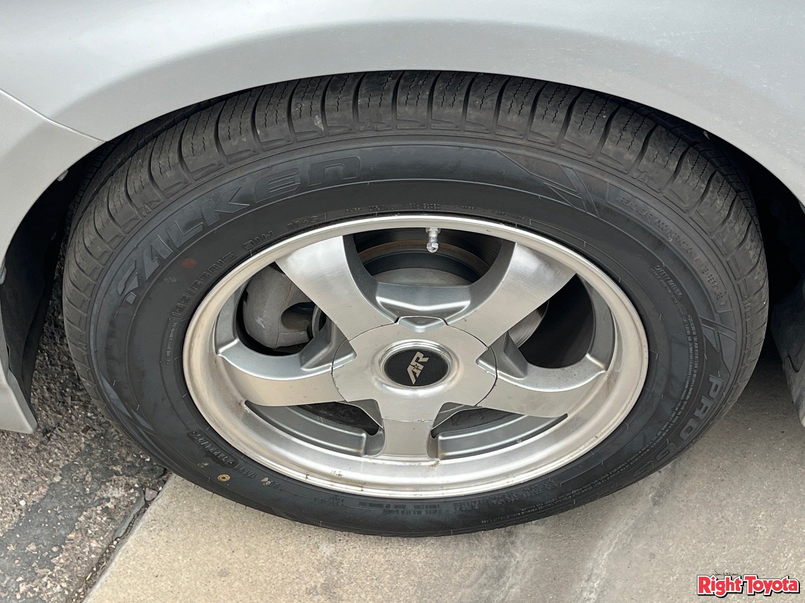 Used 2015 Toyota Prius Four FWD image 8