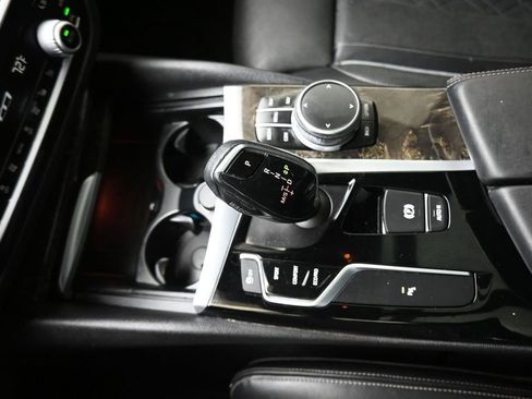 Used 2018 BMW 540i xDrive AWD/4WD image 24
