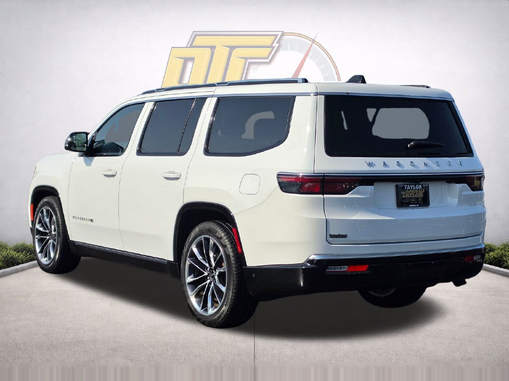 Used 2025 Jeep Wagoneer Series III w/ Premium Group I AWD/4WD image 7