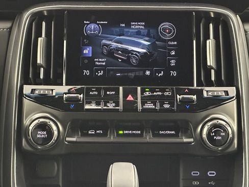 New 2026 Lexus LX 700h Luxury image 26