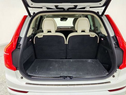 Used 2019 Volvo XC90 T5 Momentum w/ Protection Package Premier FWD image 22