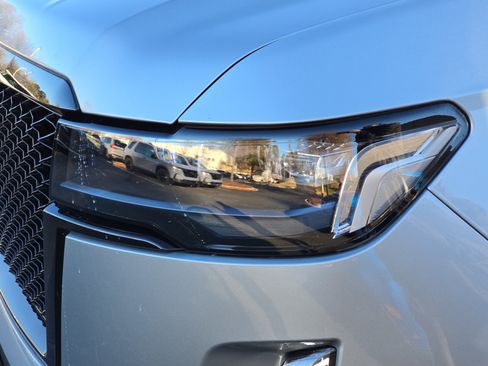 Used 2024 Cadillac Escalade Sport w/ LPO, ONYX Package image 33