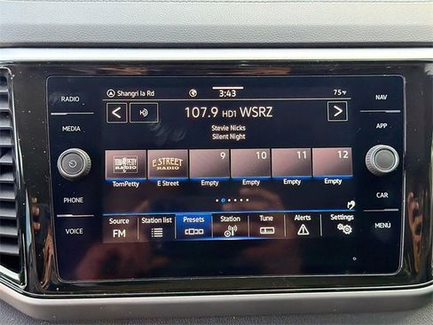 Used 2021 Volkswagen Atlas SEL image 32