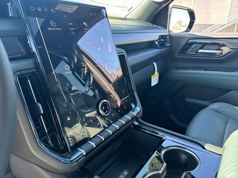 New 2026 GMC Yukon AT4 w/ AT4 Premium Plus Package image 21