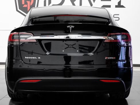 Used 2018 Tesla Model X P100D image 11