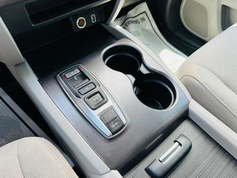 Used 2021 Honda Pilot LX image 23