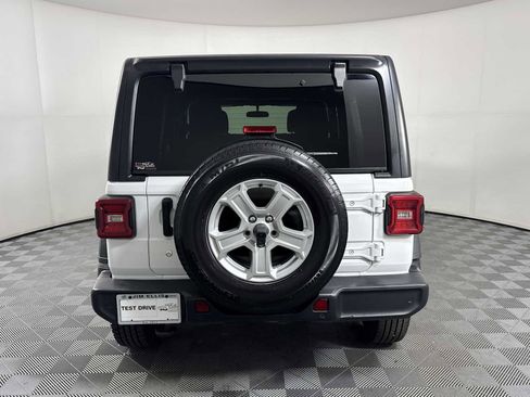 Used 2018 Jeep Wrangler Unlimited Sport S AWD/4WD image 5