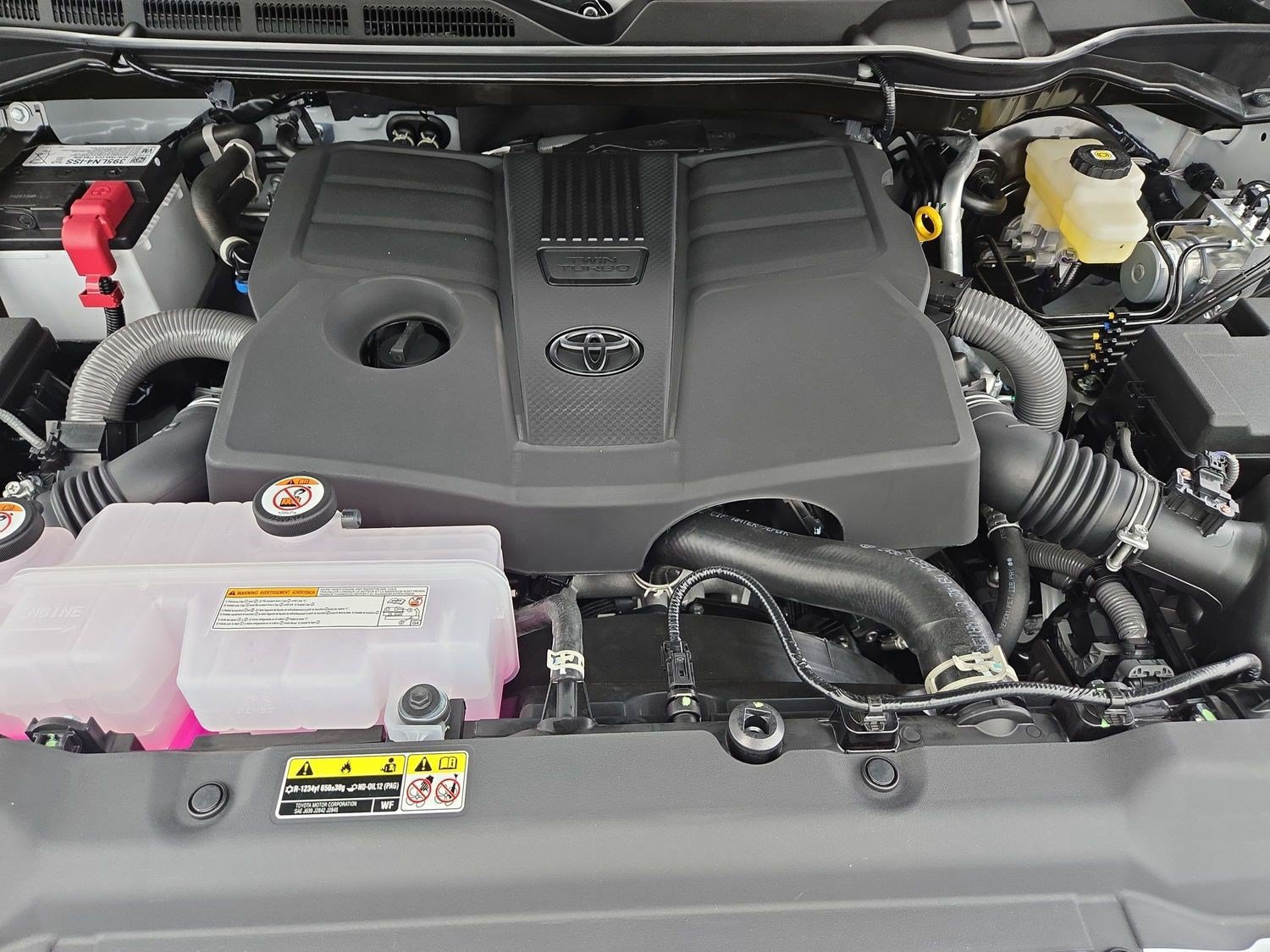 New 2026 Toyota Tundra Platinum AWD/4WD image 28