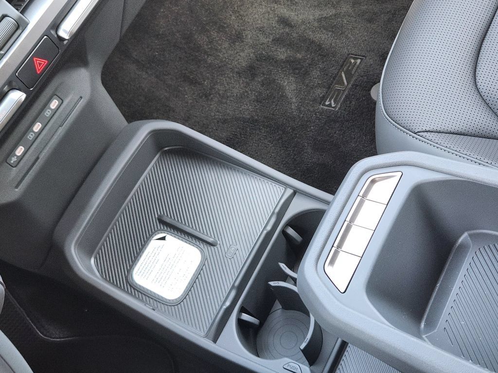 New 2027 Kia EV3 Wind FWD image 20