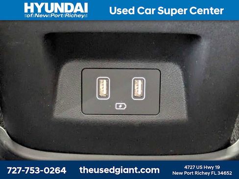 Certified 2024 Hyundai Tucson Limited FWD image 18