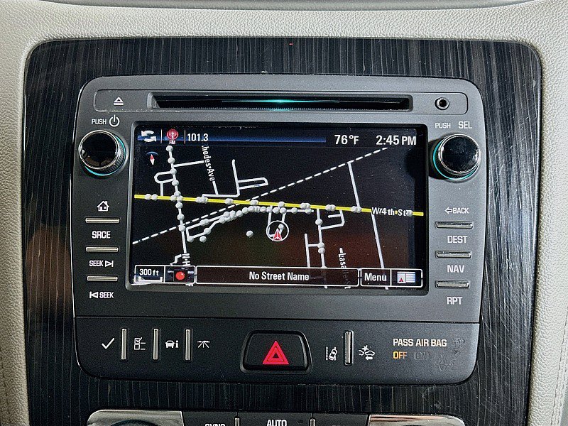 Used 2017 Chevrolet Traverse Premier FWD image 16