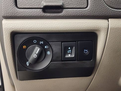 Used 2012 Ford Fusion SEL image 20