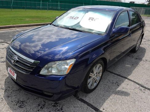 Used 2007 Toyota Avalon Limited FWD image 3