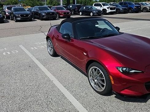 Used 2025 MAZDA MX-5 Miata Club RWD image 4