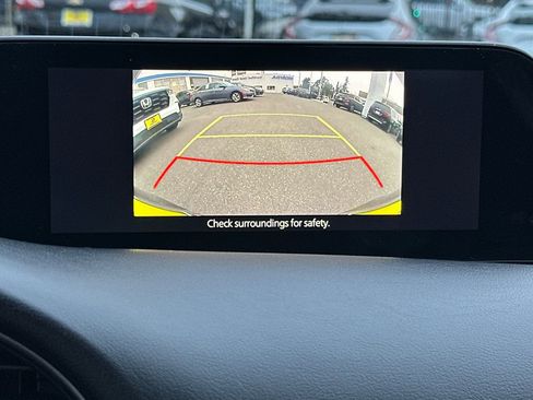 Used 2022 MAZDA MAZDA3 s image 22