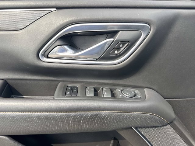 Used 2021 GMC Yukon XL AT4 w/ AT4 Premium Plus Package AWD/4WD image 24