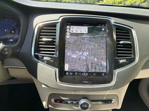 Certified 2023 Volvo XC90 B6 Plus w/ Protection Package AWD/4WD image 31