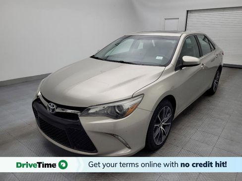 Used 2015 Toyota Camry XSE image 1