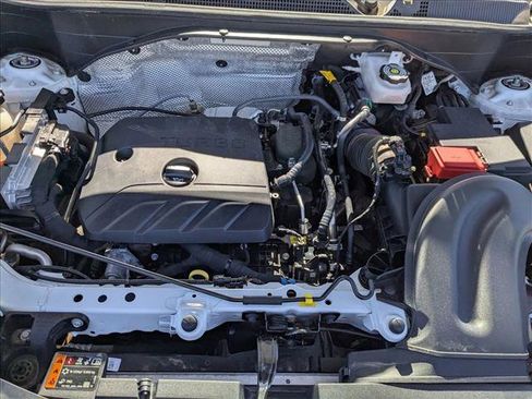 Used 2022 Buick Encore GX Essence w/ Safety Package II image 21