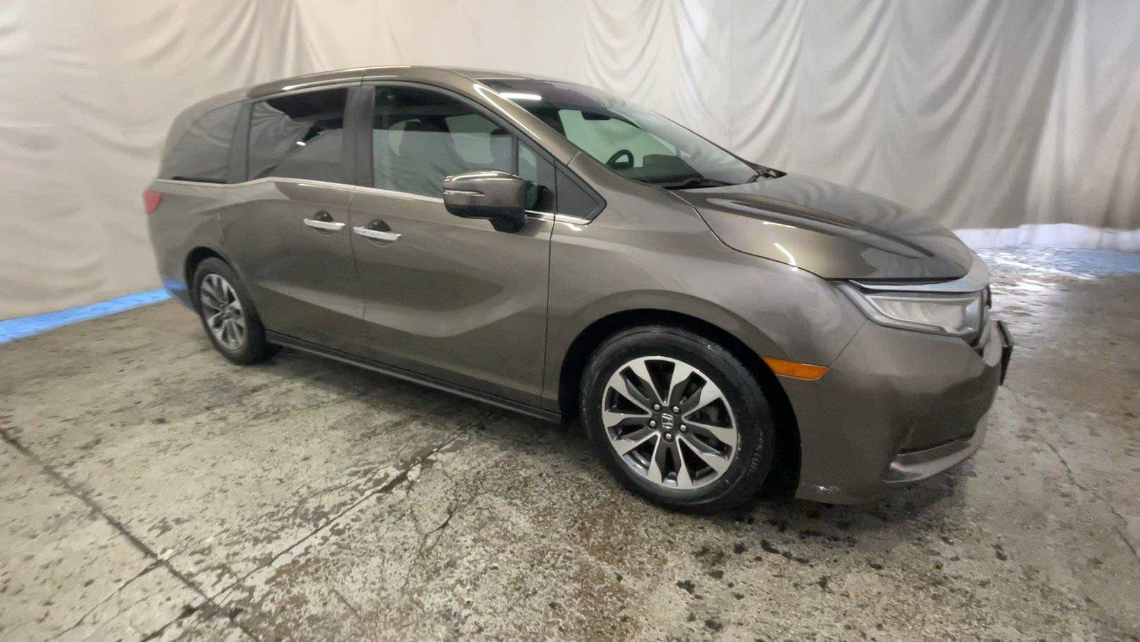 Used 2022 Honda Odyssey EX-L image 3