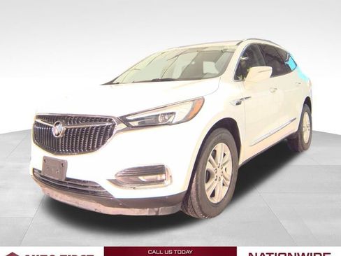 Used 2019 Buick Enclave Essence image 3