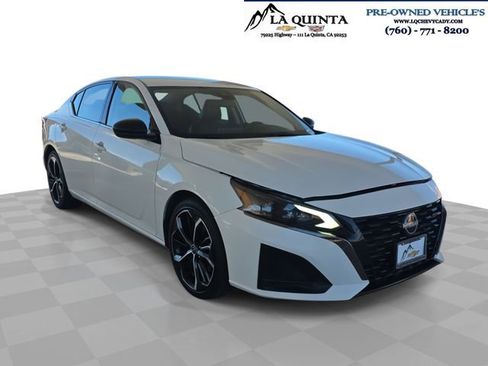 Used 2023 Nissan Altima 2.5 SR image 1