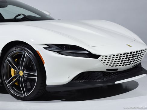 Used 2024 Ferrari Roma image 12