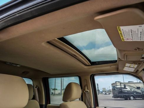 Used 2011 Ford F250 Lariat w/ Lariat Interior Pkg image 17