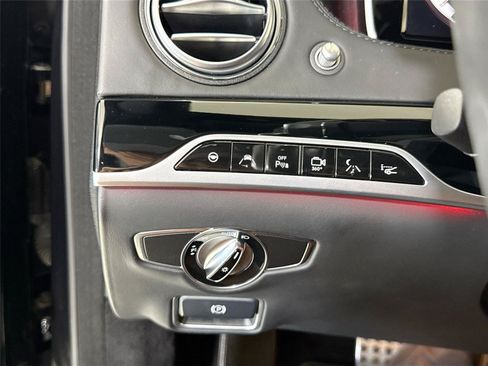 Used 2015 Mercedes-Benz S 65 AMG Sedan image 24