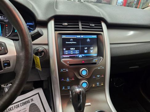 Used 2014 Ford Edge SEL w/ Equipment Group 205A AWD/4WD image 19