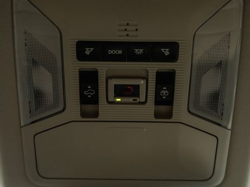 Certified 2021 Toyota RAV4 Limited image 21