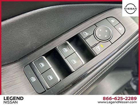 Certified 2023 Nissan Rogue SL w/ SL Premium Package image 18