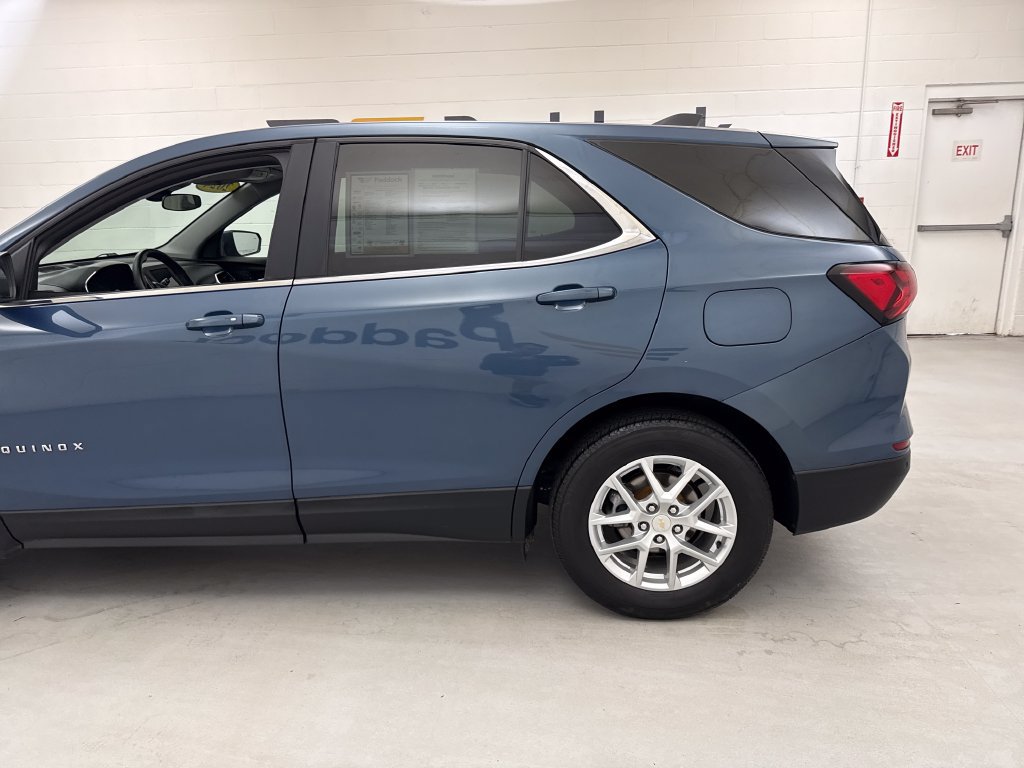 Used 2024 Chevrolet Equinox LT AWD/4WD image 3
