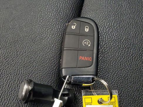 Used 2025 Jeep Compass Limited AWD/4WD image 26