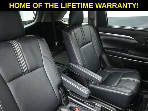Used 2017 Toyota Highlander SE AWD/4WD image 33