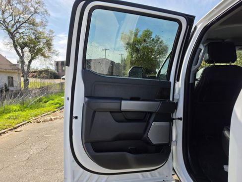 Used 2025 Ford F250 Lariat w/ Chrome Package AWD/4WD image 29